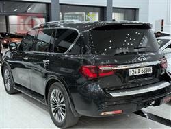 Infiniti QX80